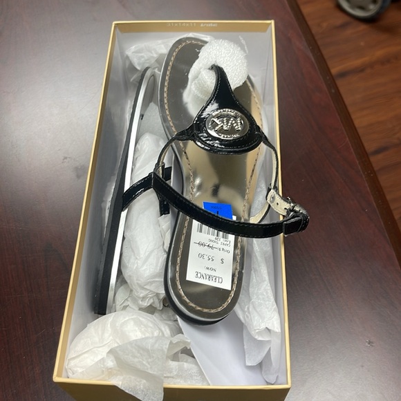 💦NIB Mchael Kors Capri Thong Sandals/Shoes - Picture 2 of 5